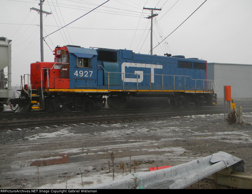 GTW 4927 in the fog